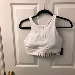 Lululemon medium support sports bra. B-d cup fit